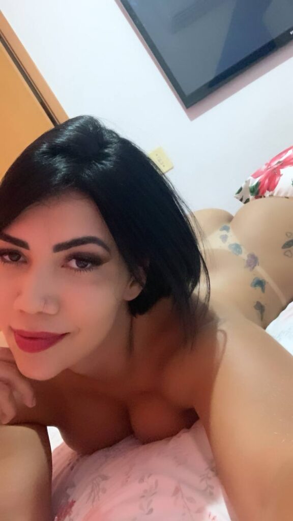 TikTok – juliana22605 sentado de costa gostoso